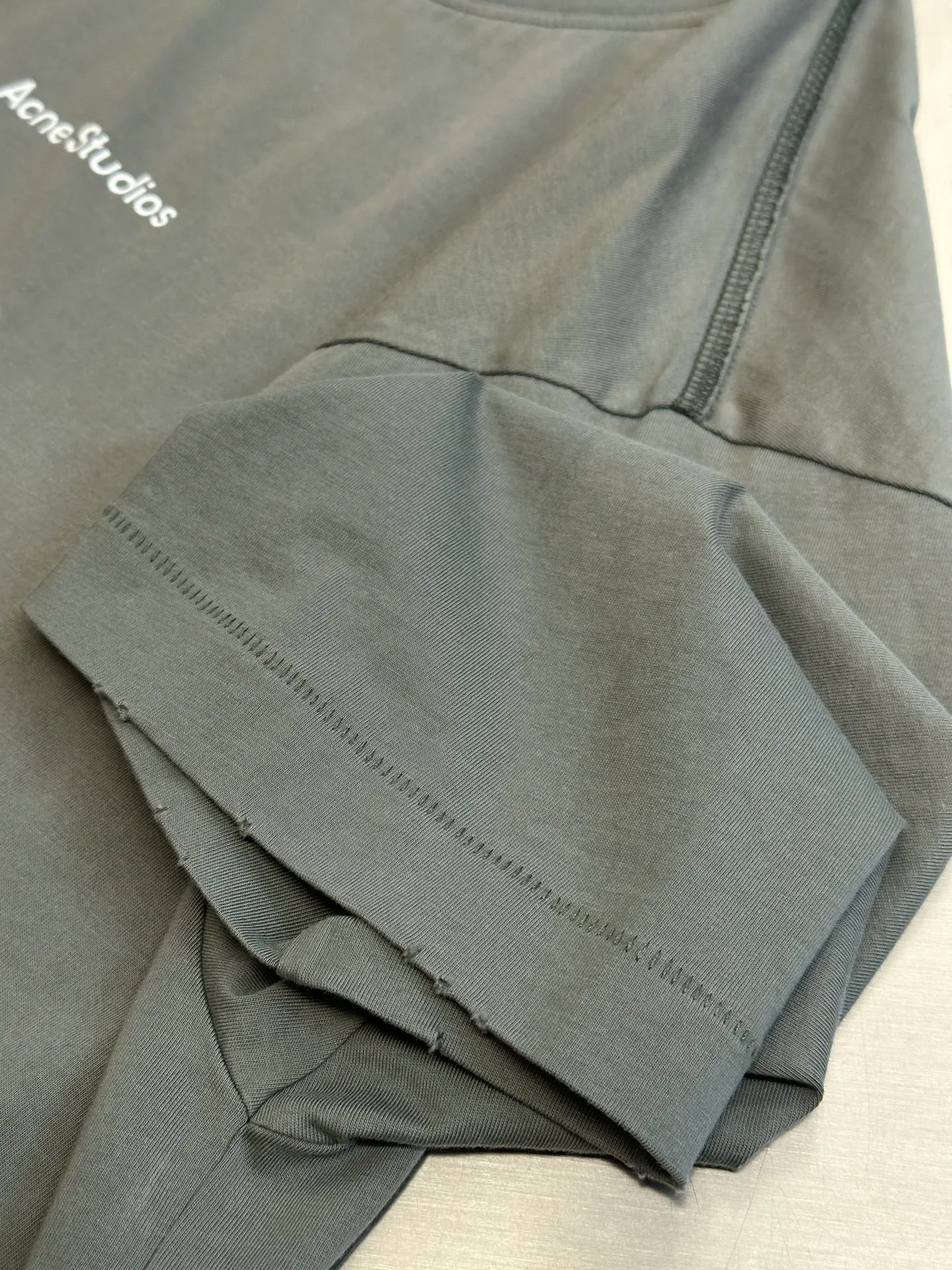 Ac Retro ， 12 ， g/m²； 32 ， g/m²。12 ， ， 。 ， ， ， 、 ， 。 ， 。 ： 。 。 ， 、 ， 。 ， 、 ； ， 。 ， ， ， ， 。 ： 。 ， ， ， 。 ， ，Wear-Resistant ， 。 Retro ， ： ， 。 ， 、 。 、 。 ， 、 。 ， T 、 、 ； 。 ， ， ， 、 。 ， ， 。 ， 。 size：xs s m l